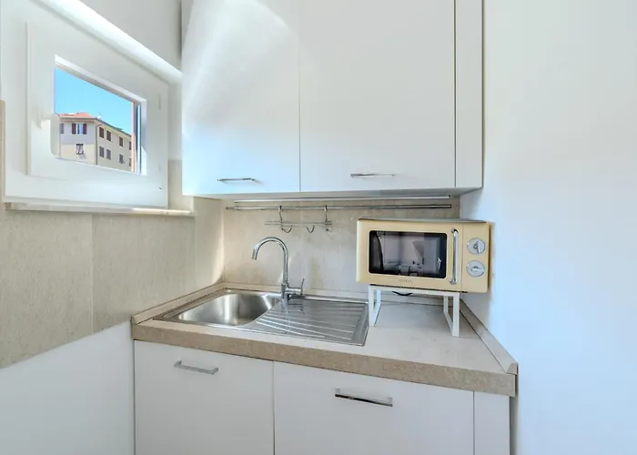 5 Minutes Away - Comfort Free Wifi & Ac Apartmán Arenzano