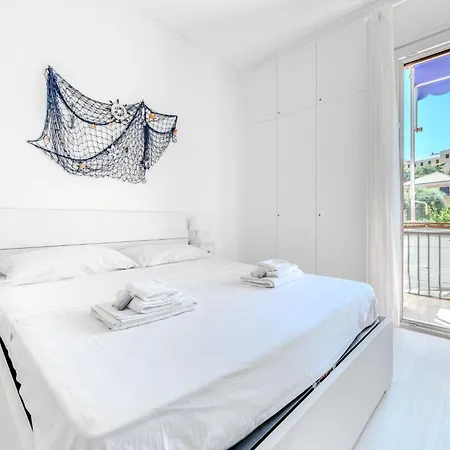 5 Minutes Away - Comfort Free Wifi & Ac Arenzano