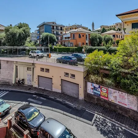 Appartamento 5 Minutes Away - Comfort Free Wifi & Ac Arenzano